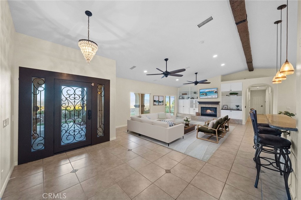 40055 Valle Vista
