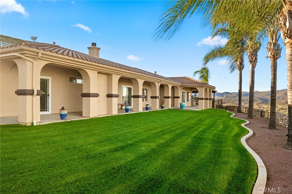 40055 Valle Vista