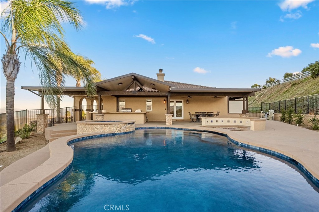 40055 Valle Vista