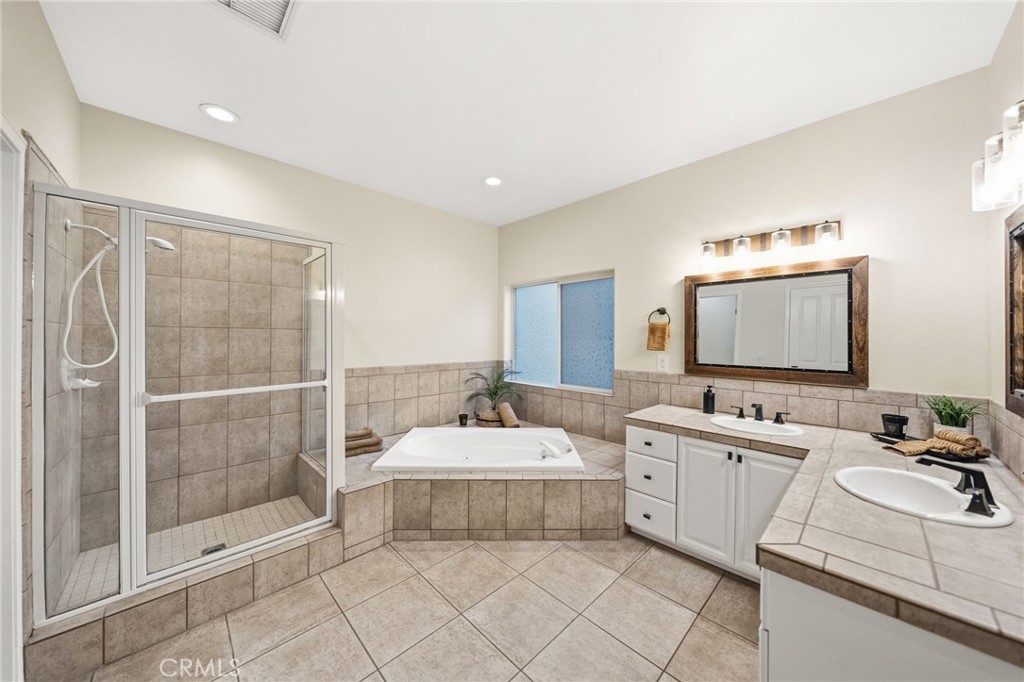 40055 Valle Vista