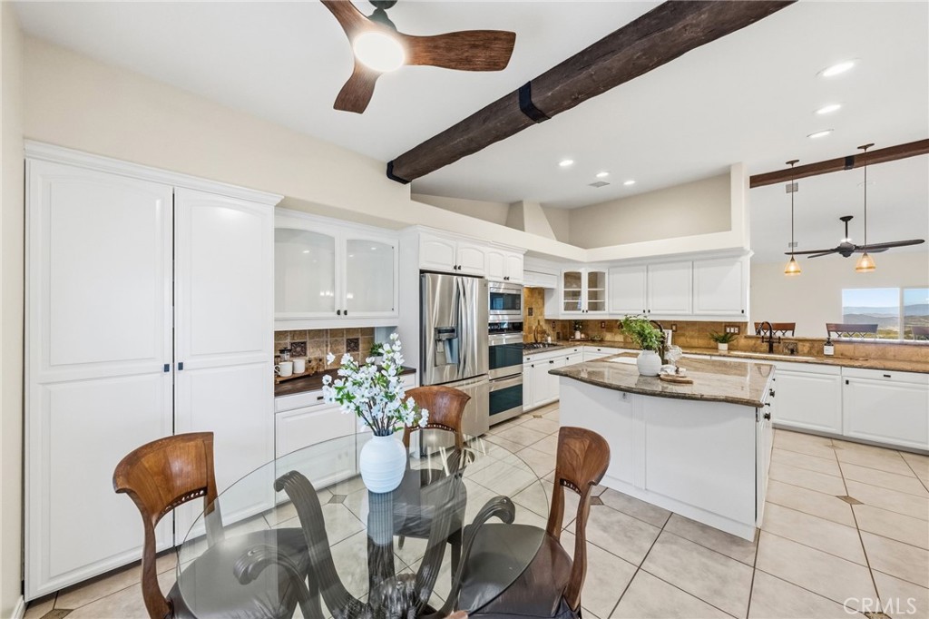 40055 Valle Vista