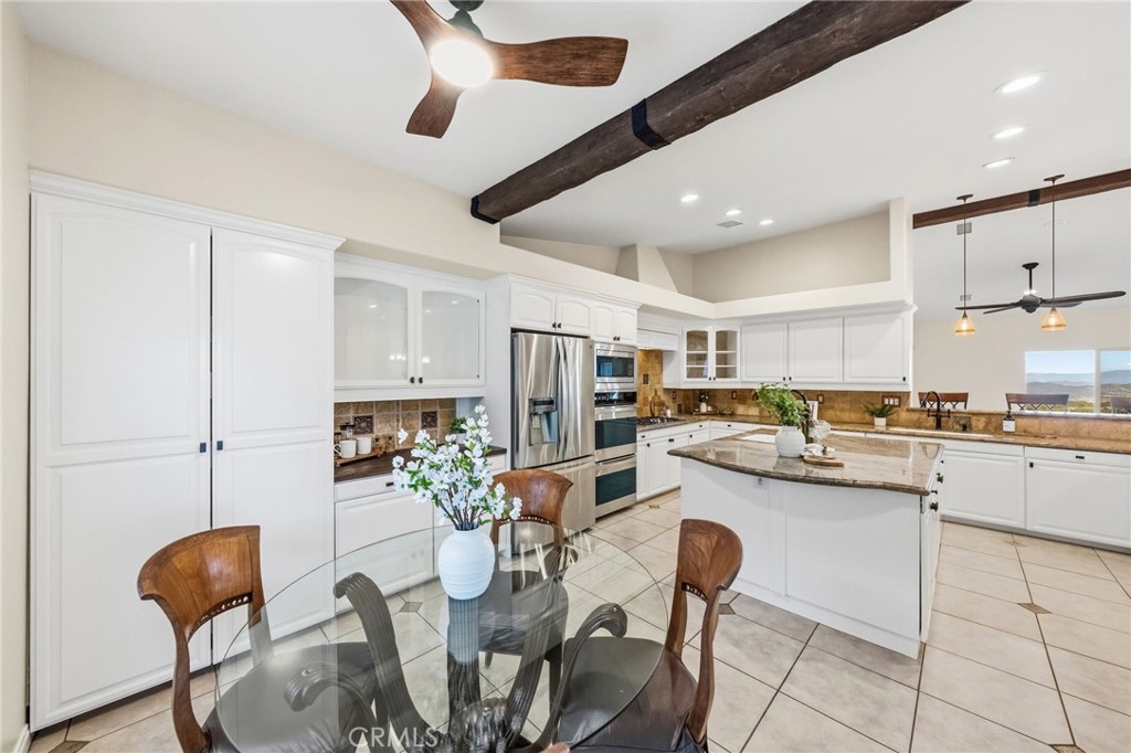 40055 Valle Vista
