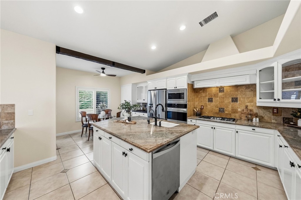 40055 Valle Vista