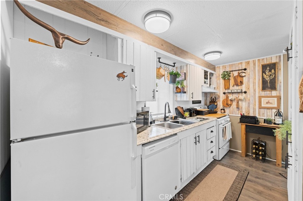 31130 S General Kearny Road 89