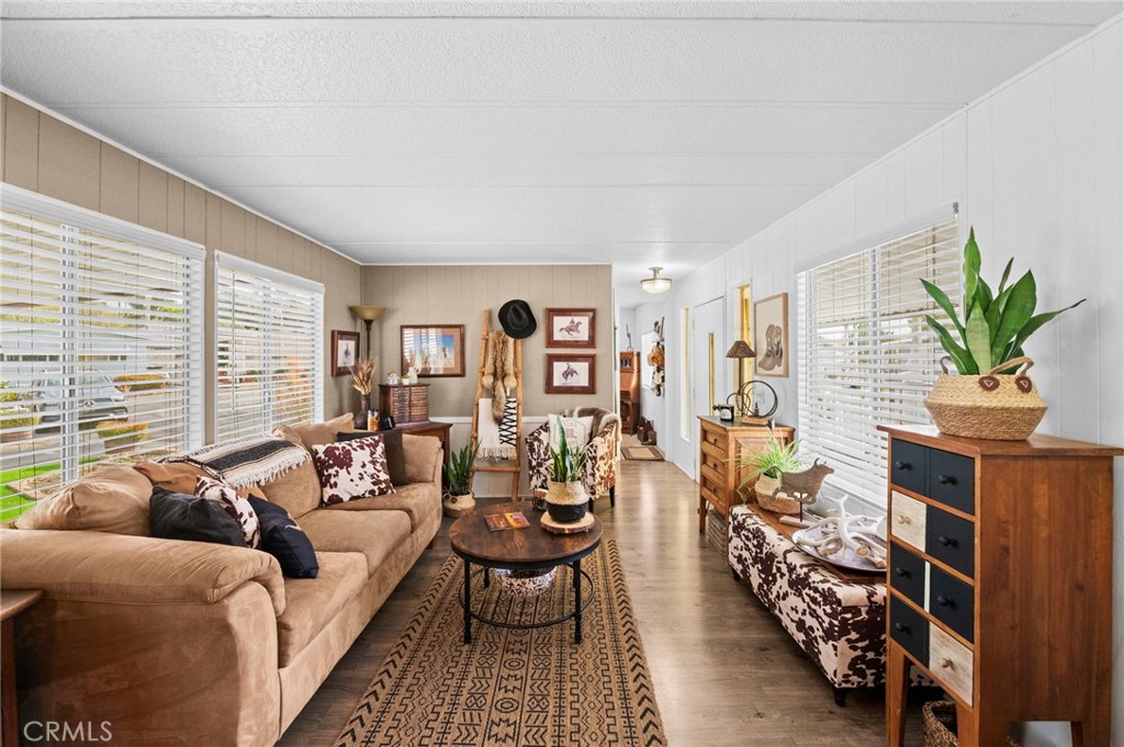 31130 S General Kearny Road 89