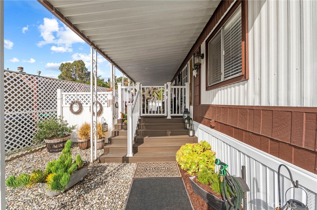 31130 S General Kearny Road 89