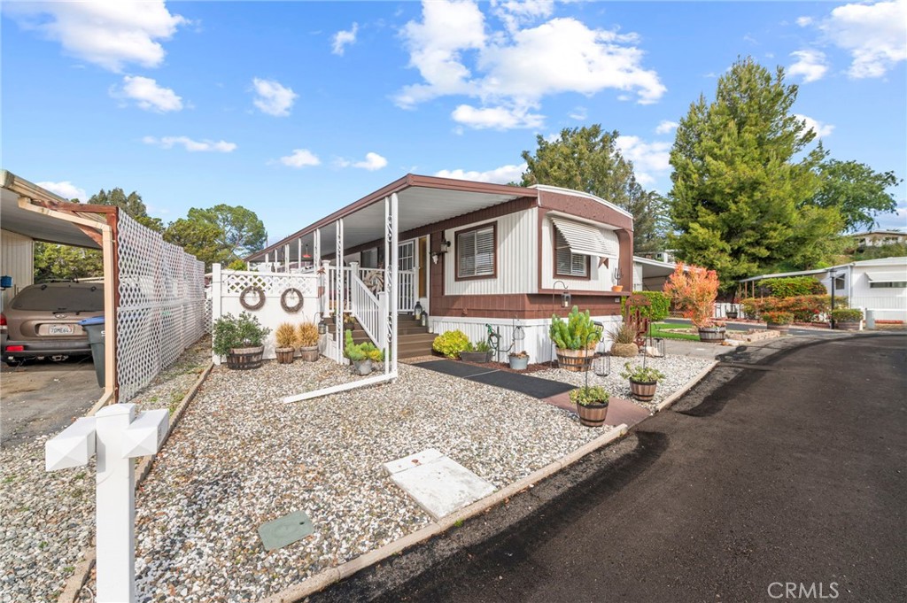 31130 S General Kearny Road 89