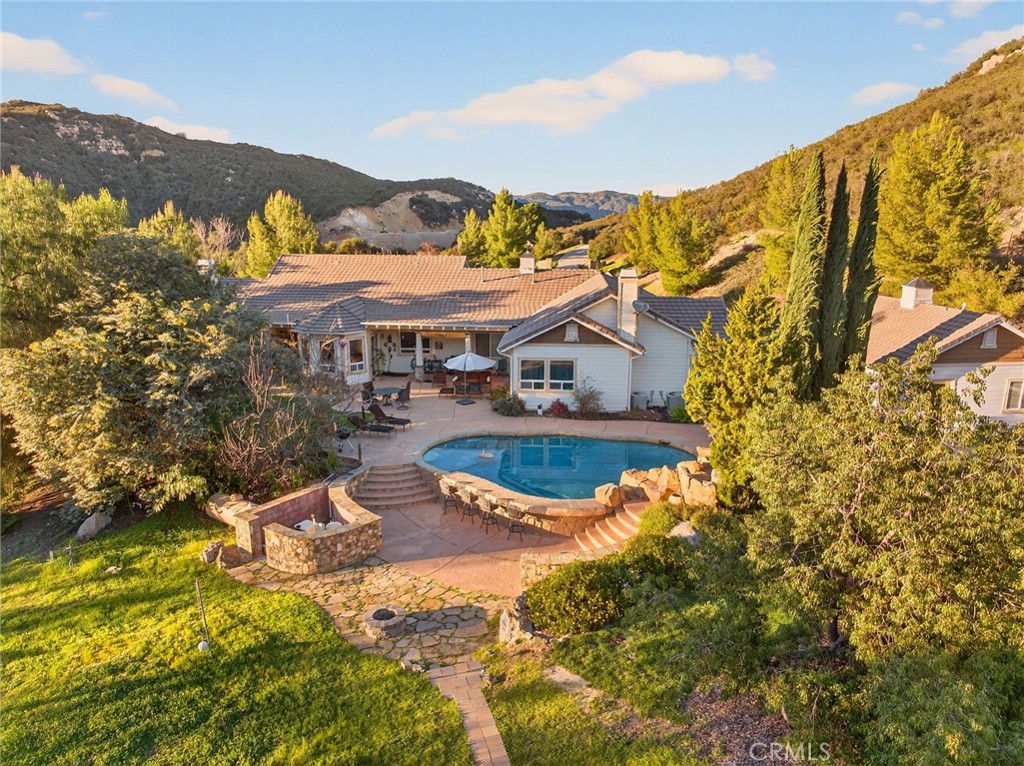 41275 Hacienda Drive
