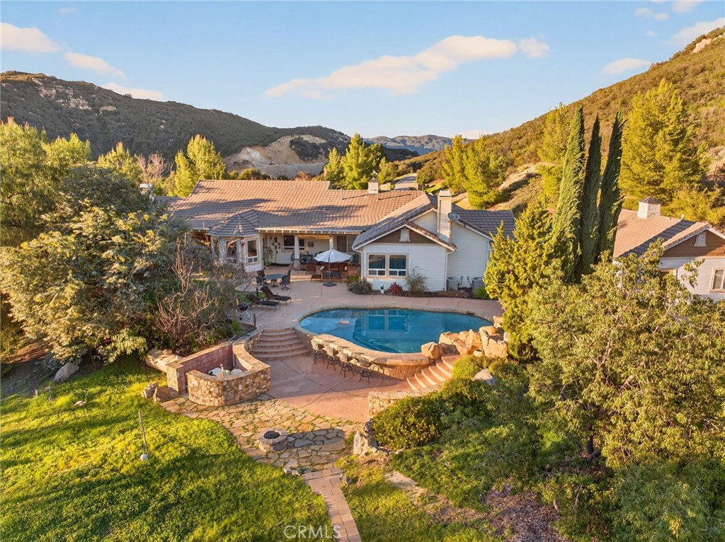 41275 Hacienda Drive