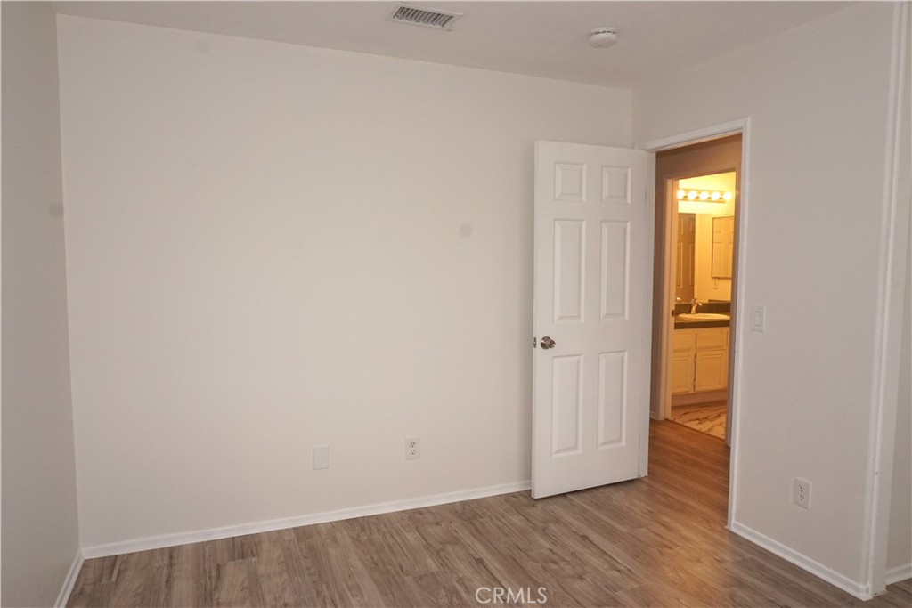5385 Satinstone