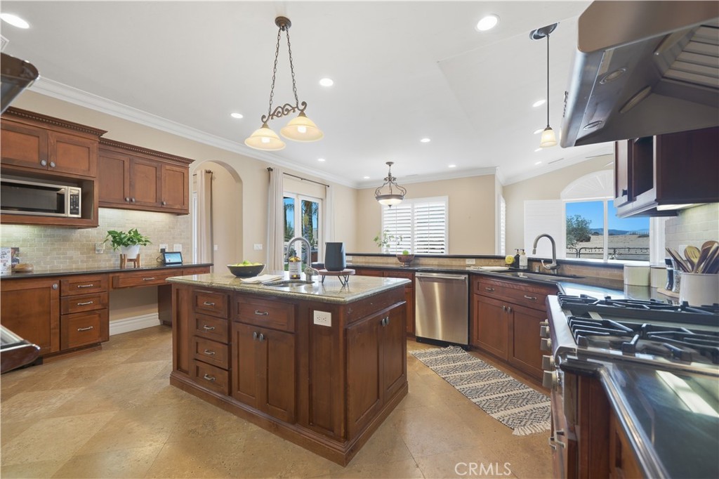 41820 Jojoba Hills Circle