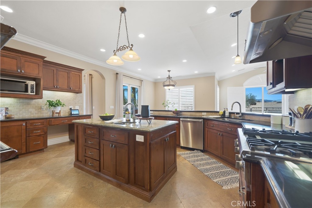 41820 Jojoba Hills Circle