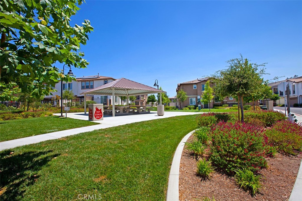 43114 Avenida Abril