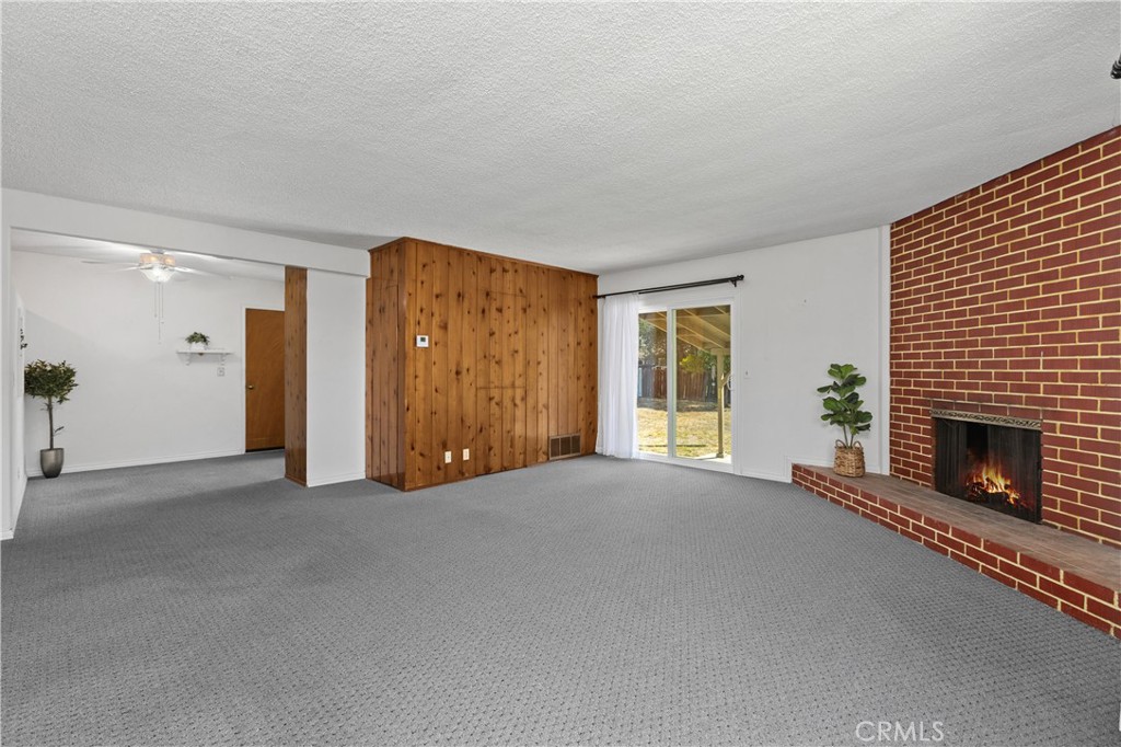 127 Brandenburg Lane