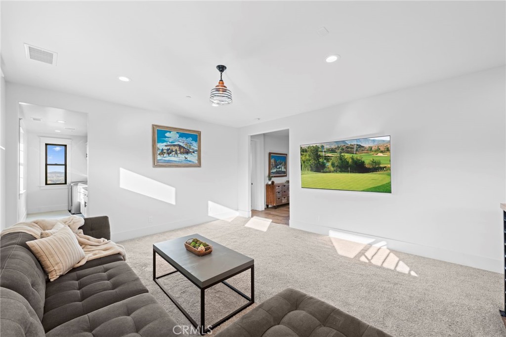 41950 Hacienda Dr
