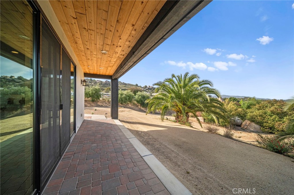 41950 Hacienda Dr