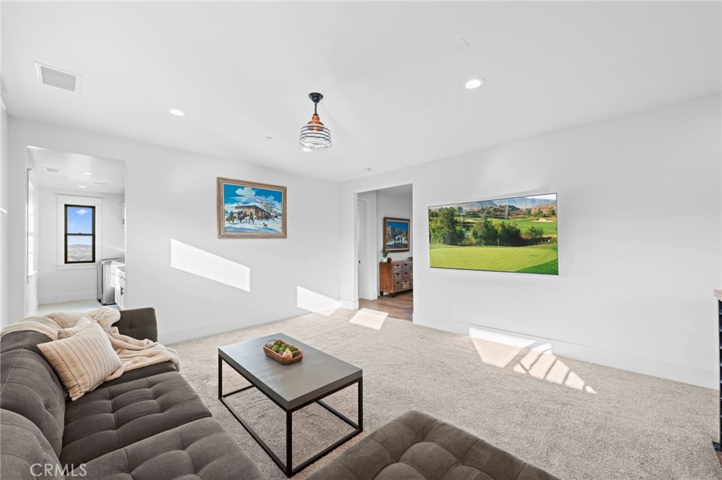 41950 Hacienda Dr