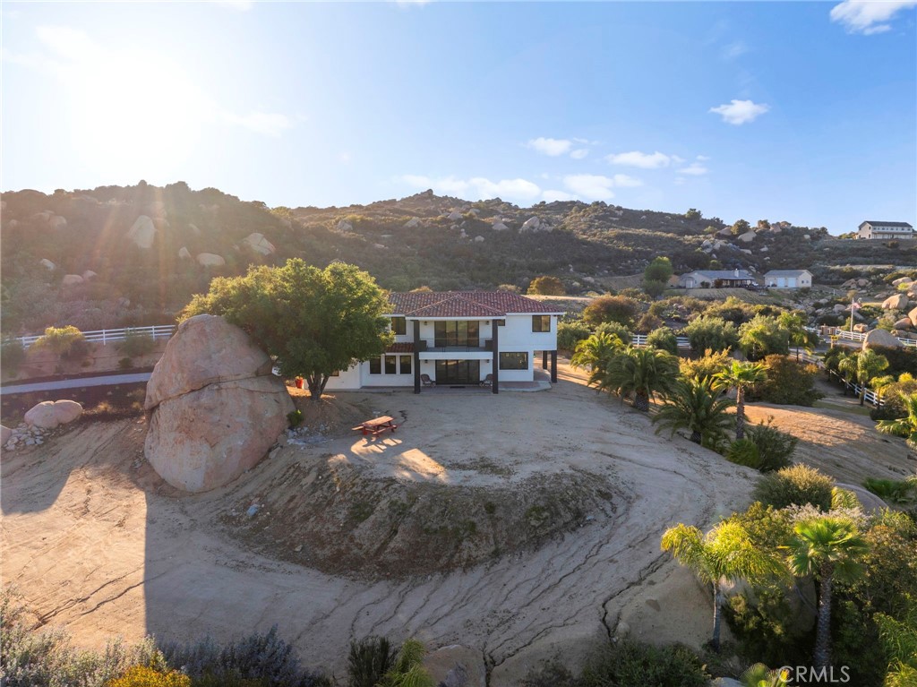 41950 Hacienda Dr