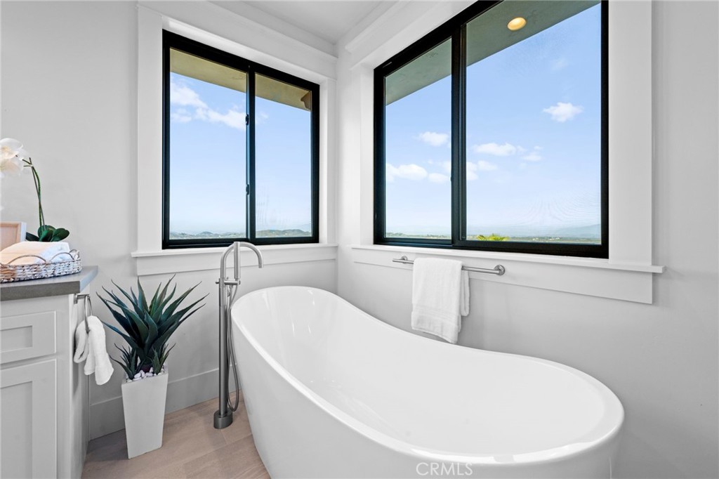 41950 Hacienda Dr