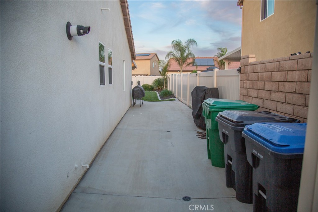 29458 Highroot Court