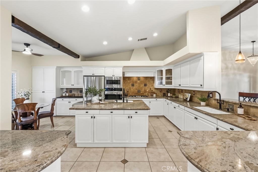 40055 Valle Vista