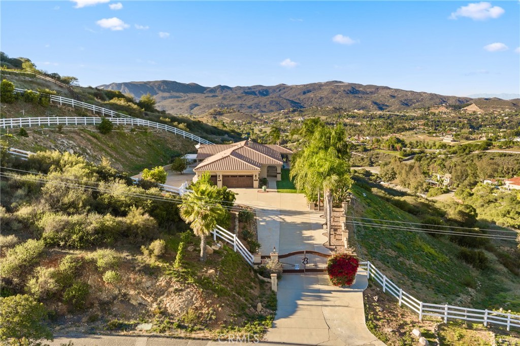 40055 Valle Vista