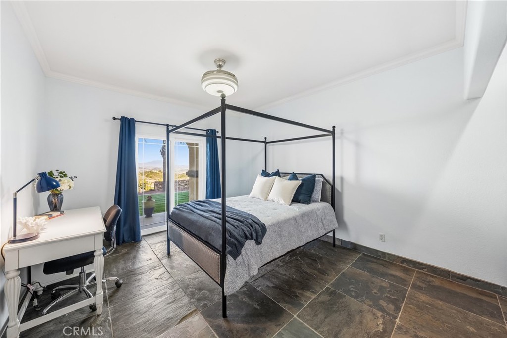 40055 Valle Vista