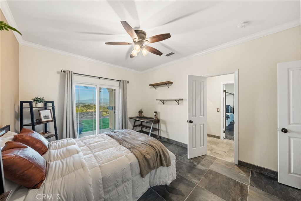40055 Valle Vista
