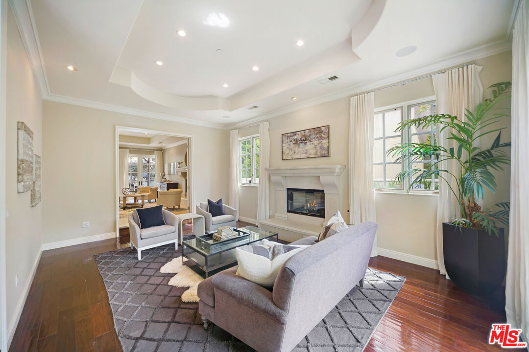 592 Radcliffe Ave