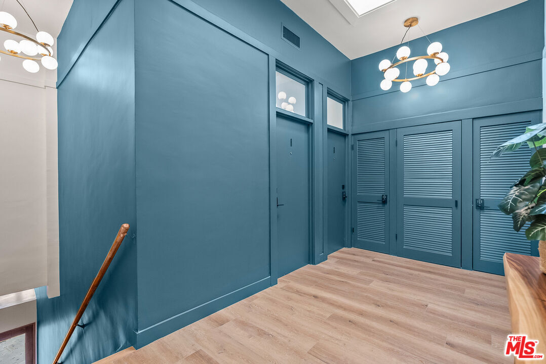 181 Culver Blvd Unit: B