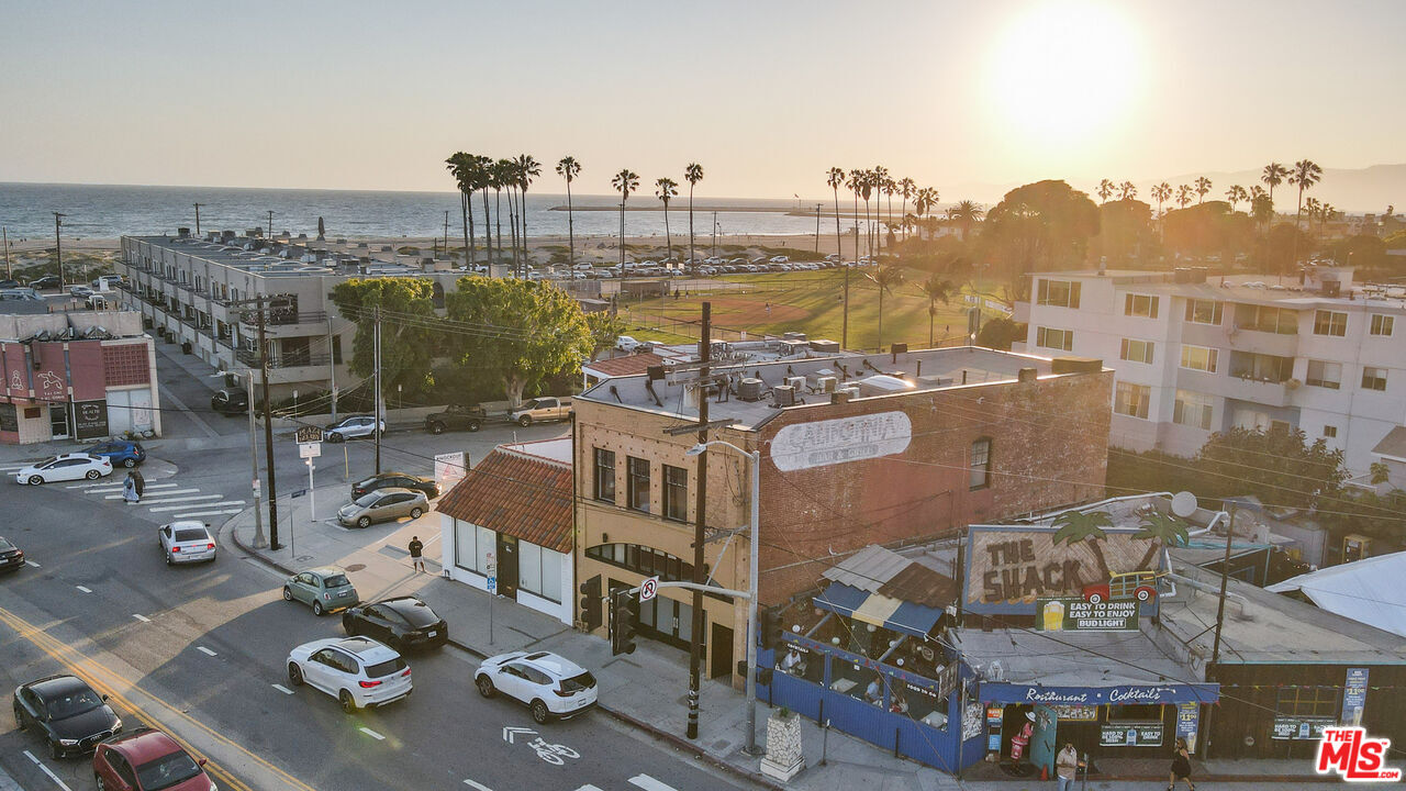 181 Culver Blvd Unit: B