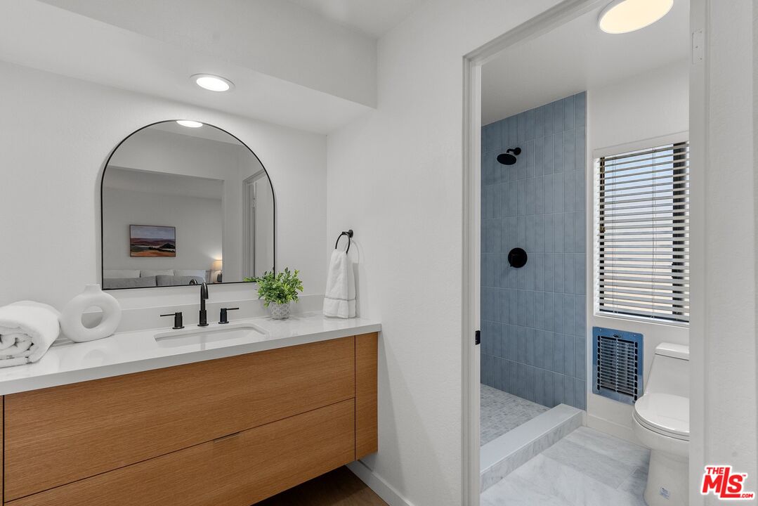 4521 Alla Rd Unit: 3
