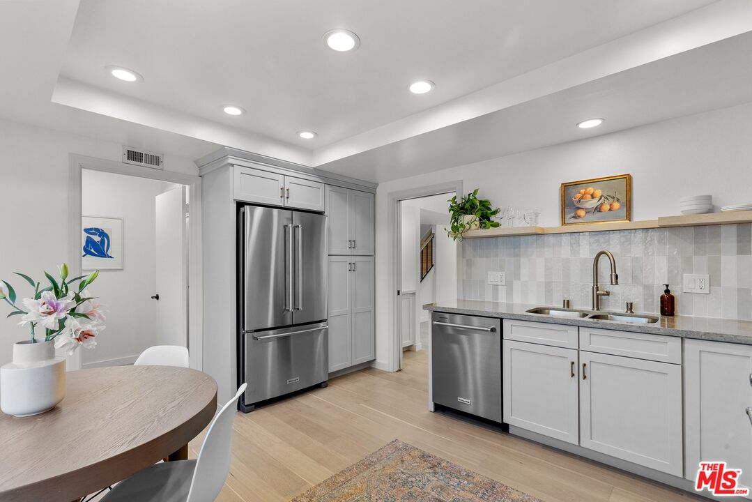 4521 Alla Rd Unit: 3