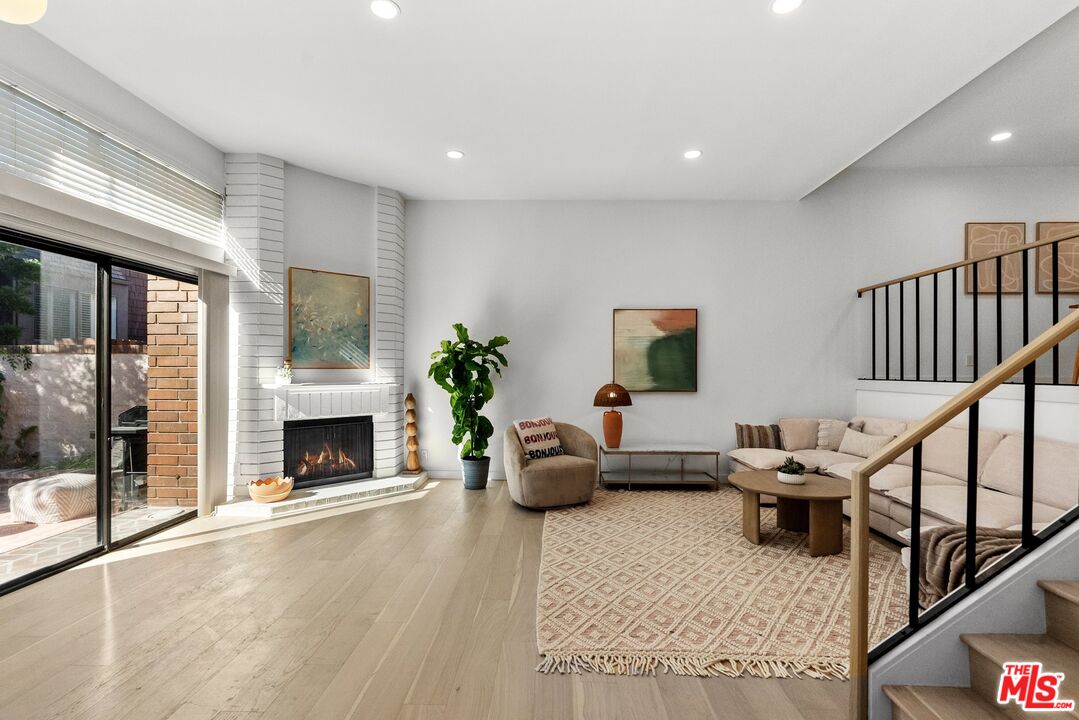 4521 Alla Rd Unit: 3