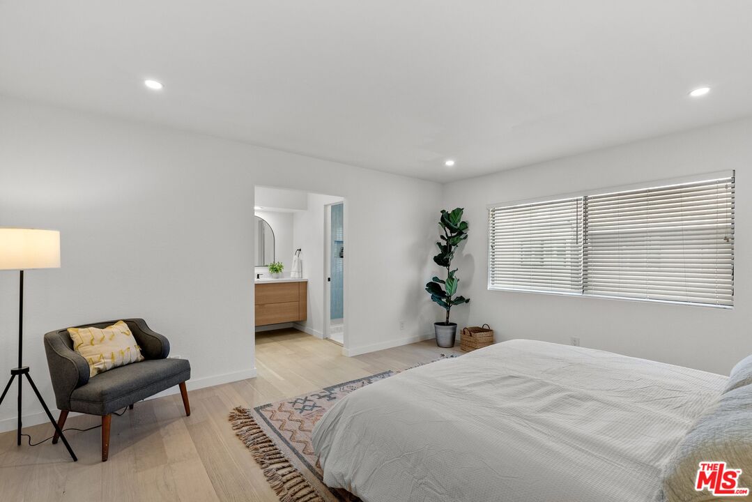 4521 Alla Rd Unit: 3
