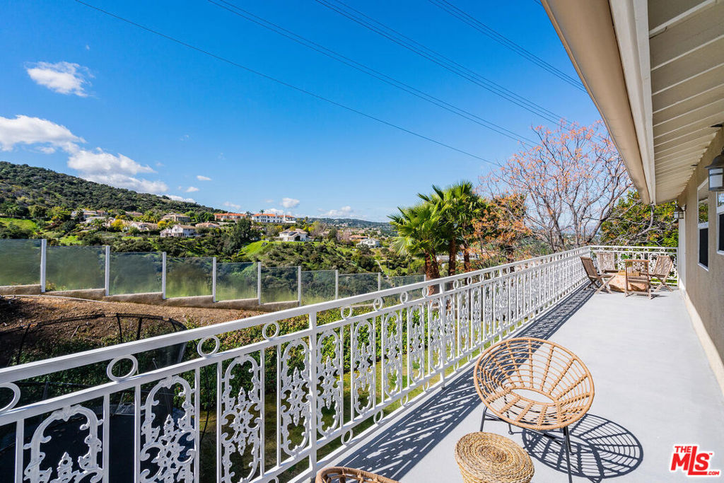 3804 Vista Linda Drive