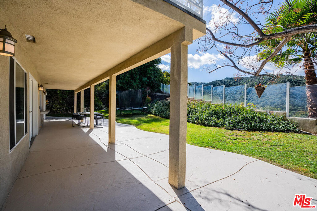 3804 Vista Linda Drive