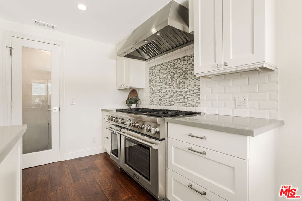 3804 Vista Linda Drive