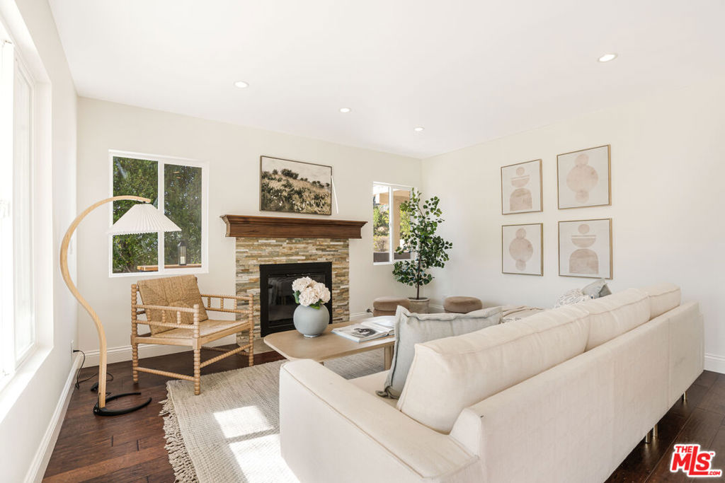 3804 Vista Linda Drive