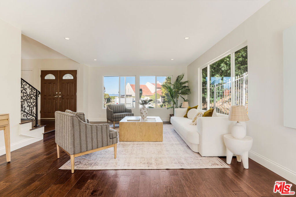 3804 Vista Linda Drive