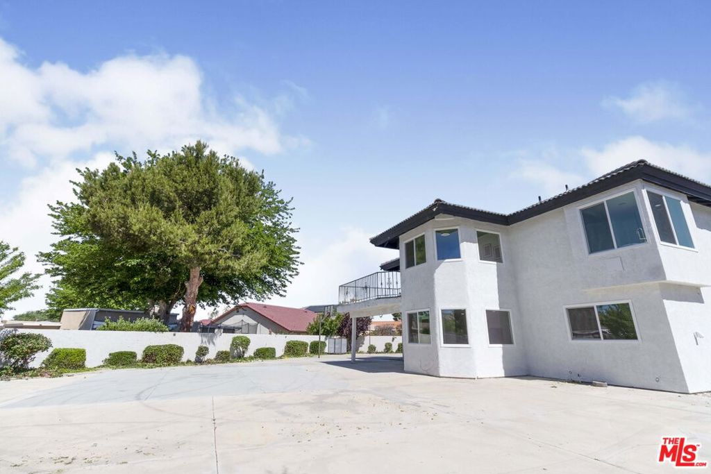 18510 Catamaran Lane