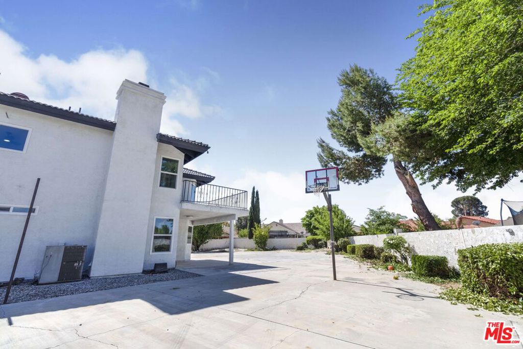 18510 Catamaran Lane