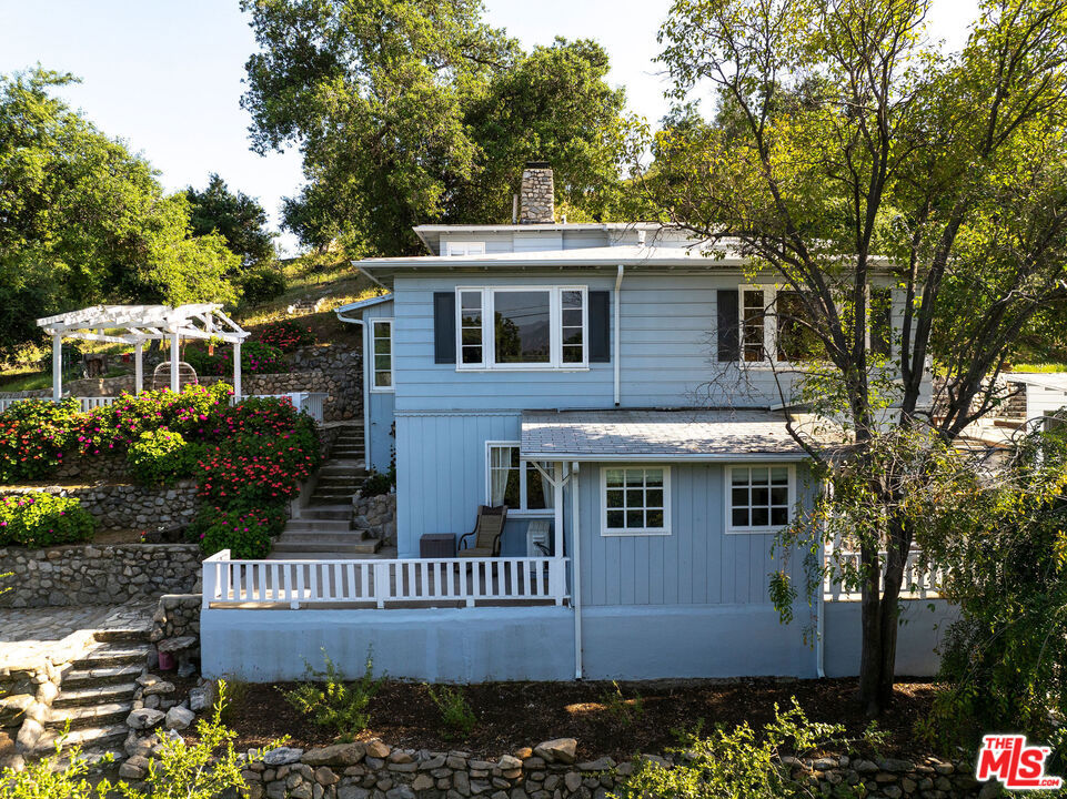 7290 Saint Estaban Street