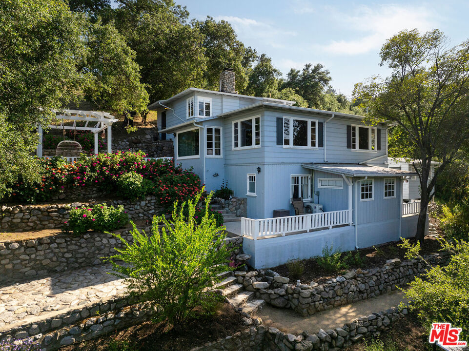 7290 Saint Estaban Street