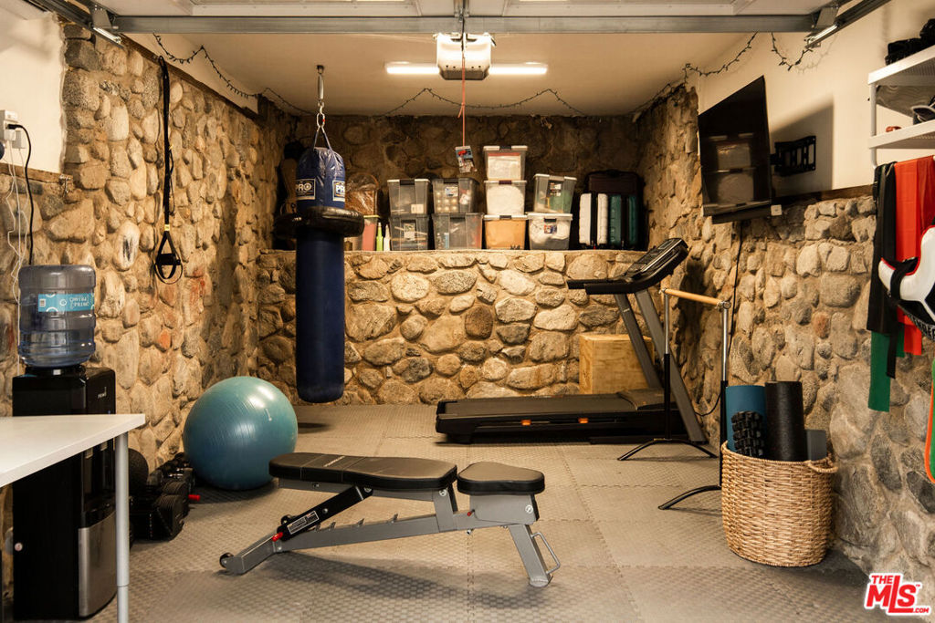 7290 Saint Estaban Street