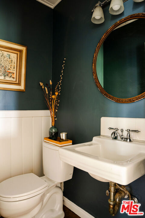 7290 Saint Estaban Street