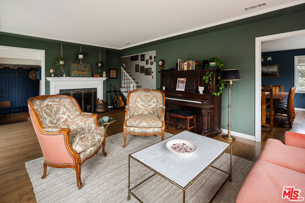 7290 Saint Estaban Street