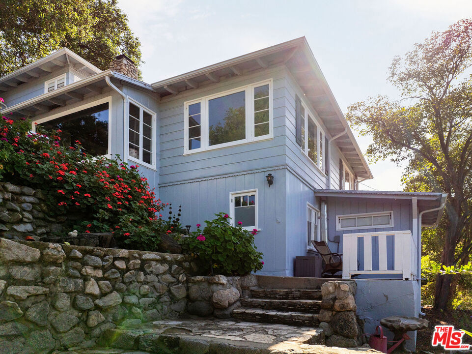 7290 Saint Estaban Street