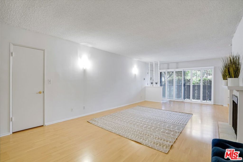 1301 17th Street 103