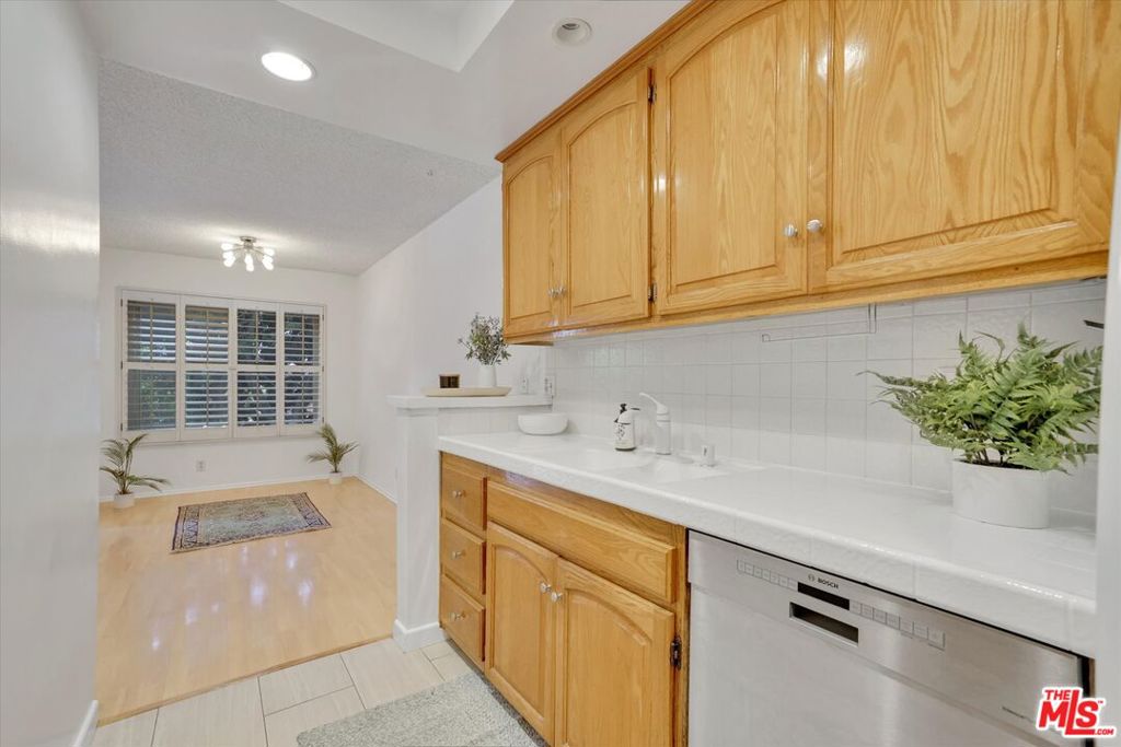 1301 17th Street 103